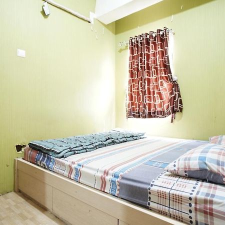 Planet Room Kemang View Bekasi Zewnętrze zdjęcie